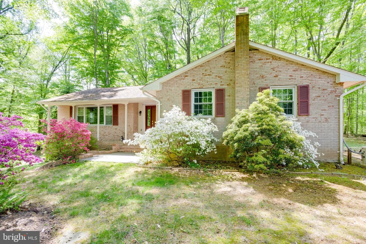4704 Sandra Lane photo 2