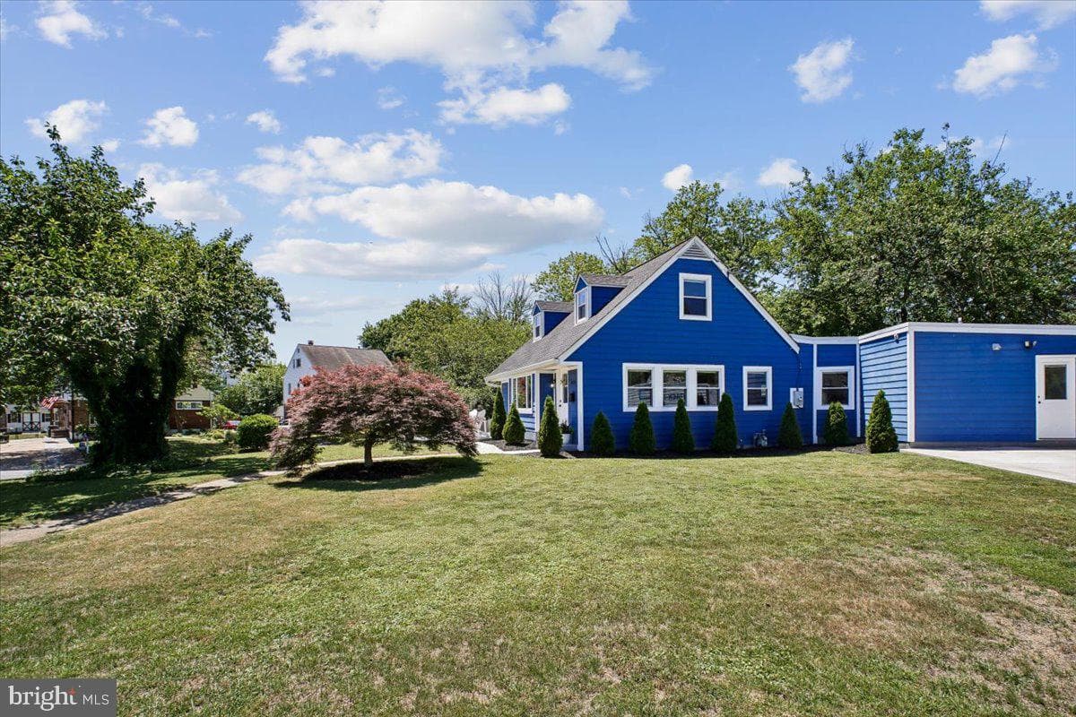 6924 Duke Drive photo 3