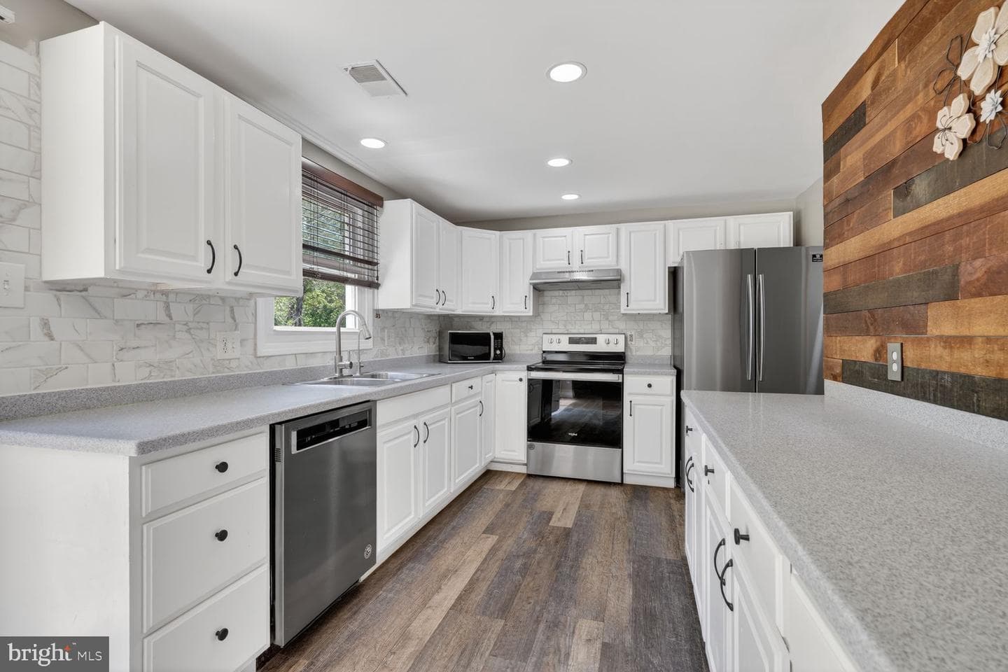 9501 Ironmaster Drive photo 14