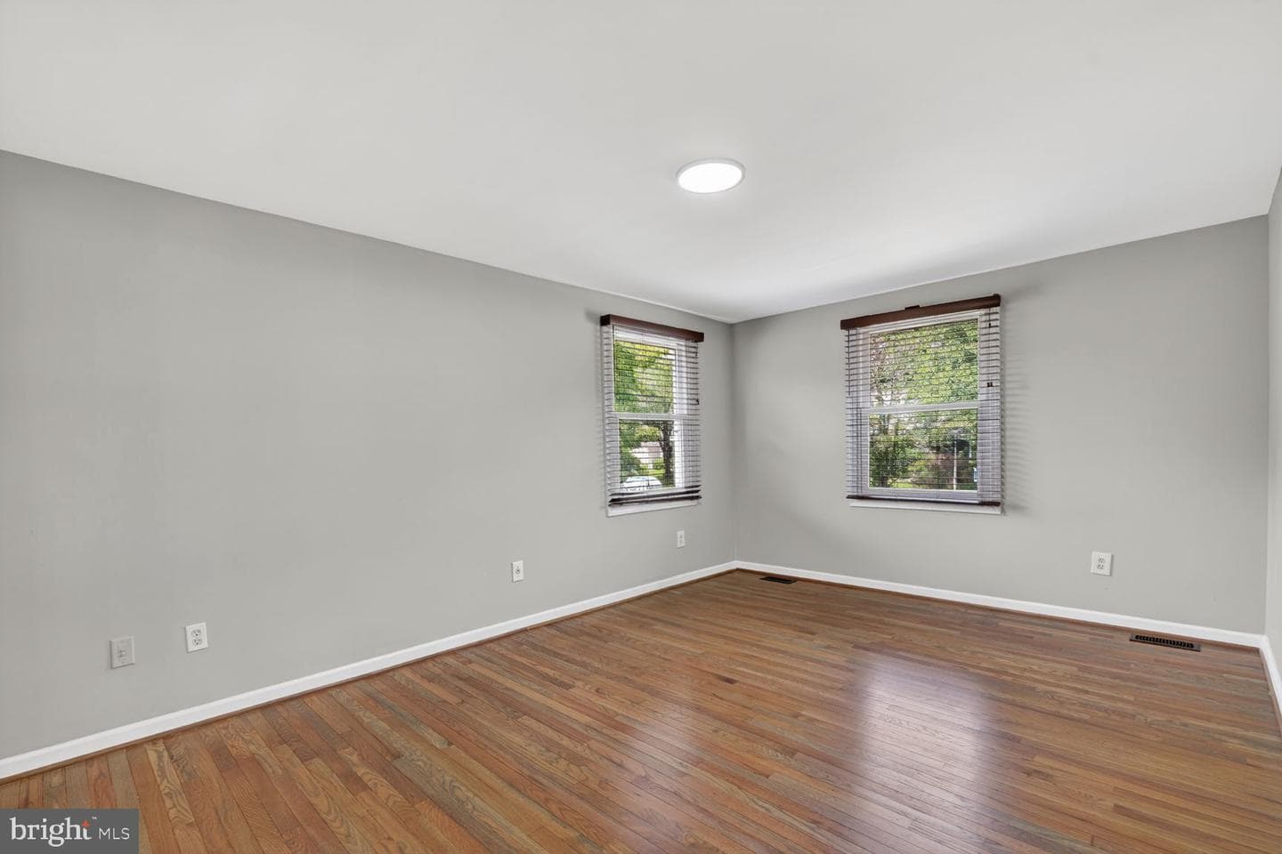 9501 Ironmaster Drive photo 17