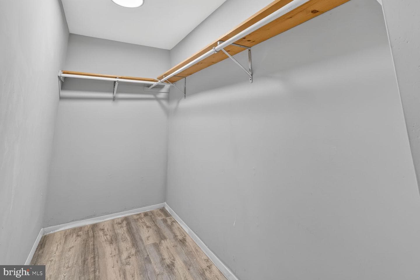9501 Ironmaster Drive photo 19