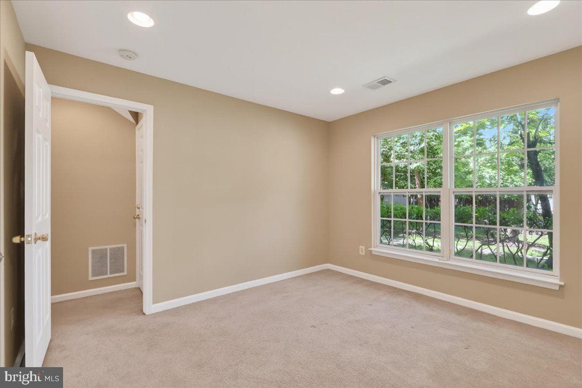 8506 Hallie Rose Place photo 38