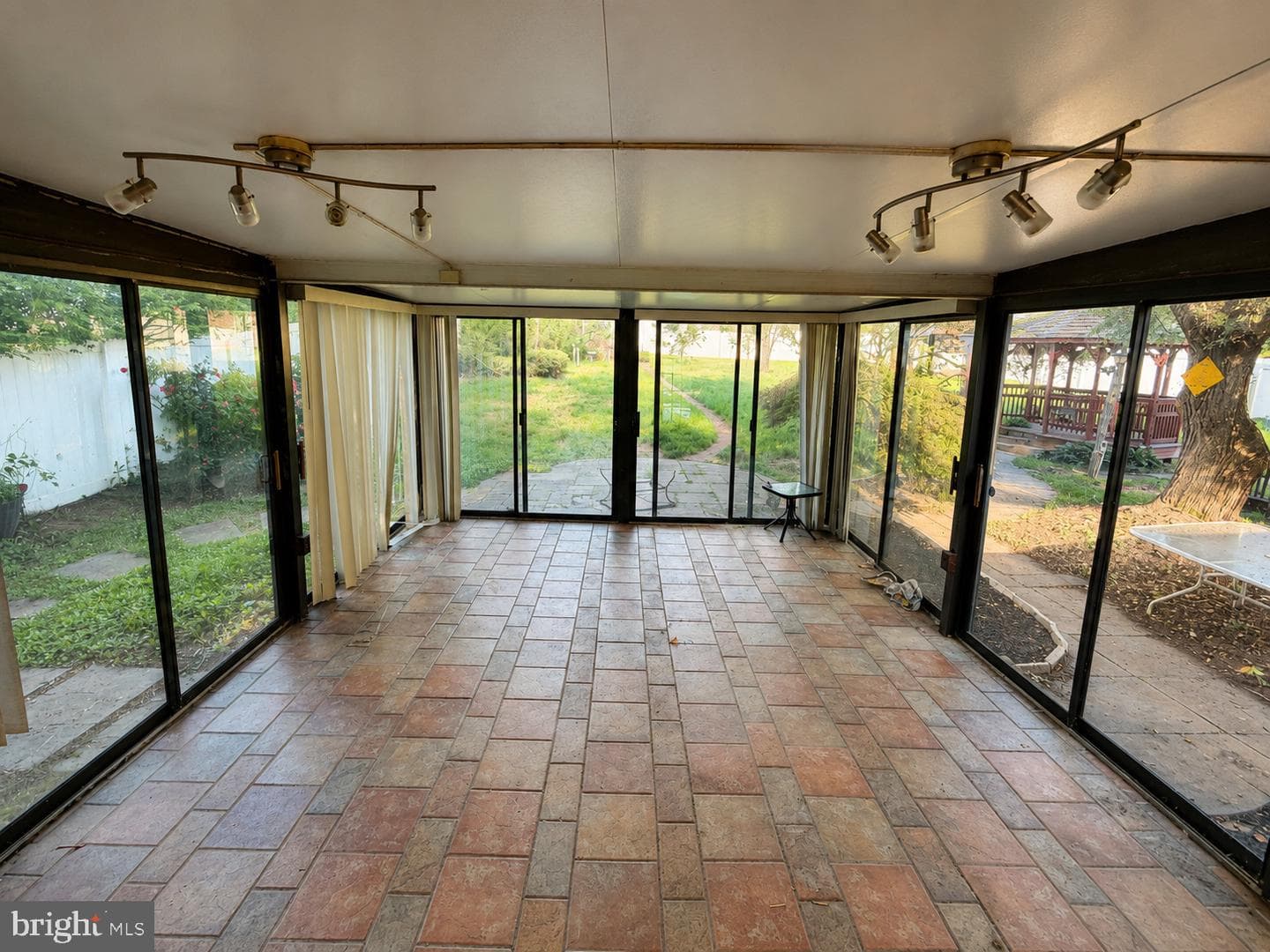 4003 Whispering Lane photo 4
