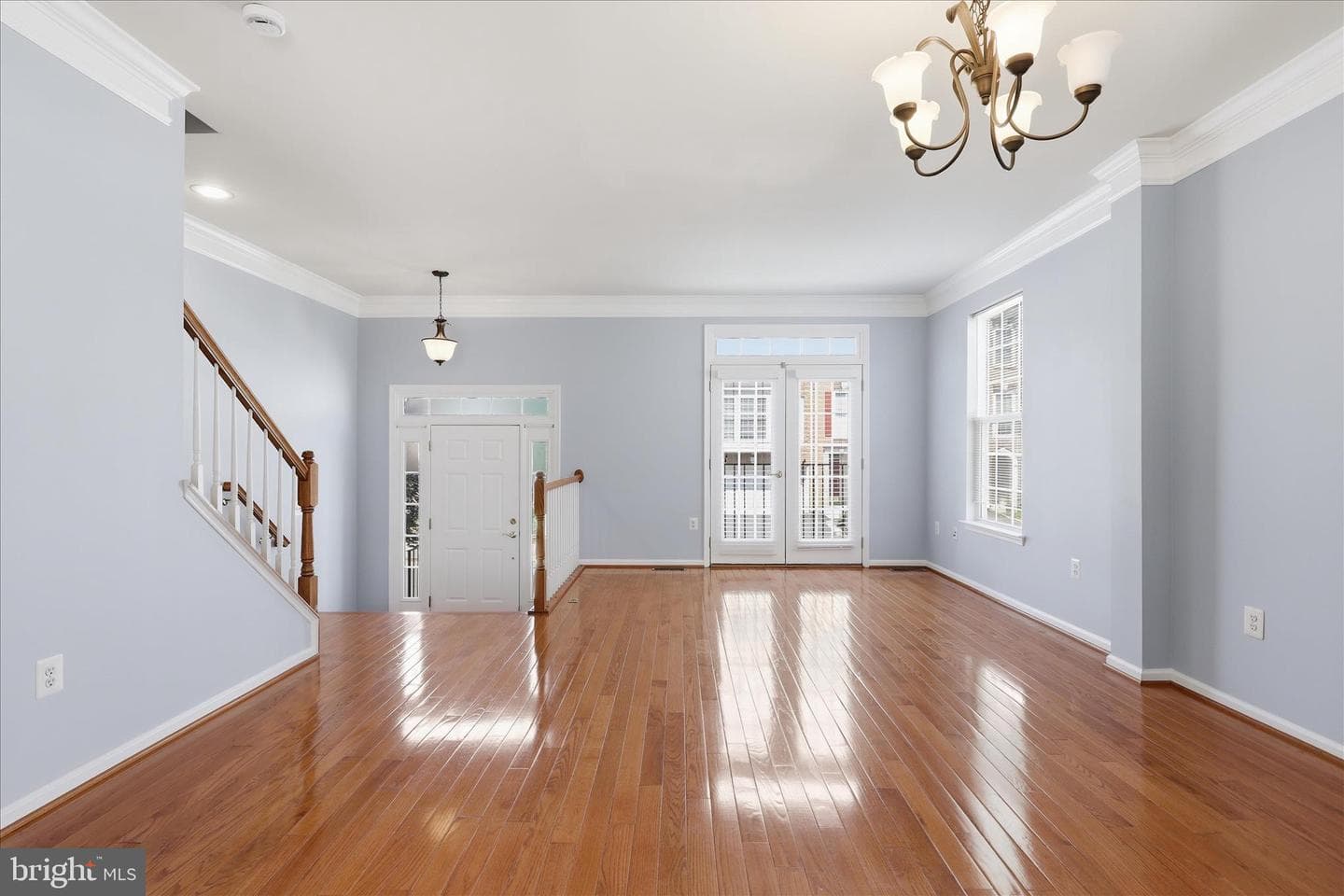 4677 Carisbrooke Lane photo 8