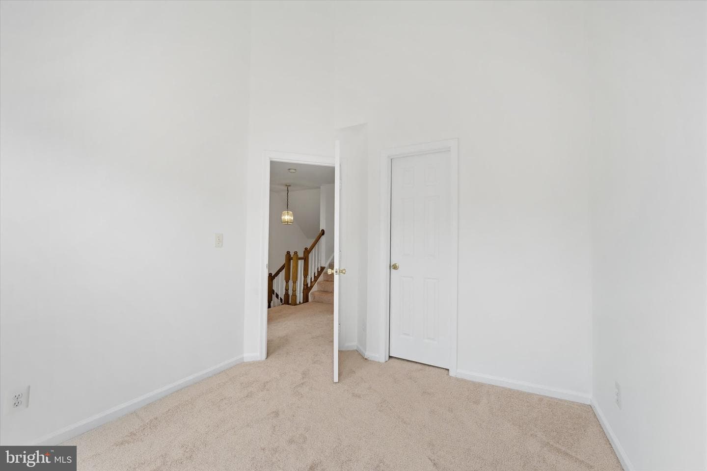 2550 James Monroe Circle photo 34