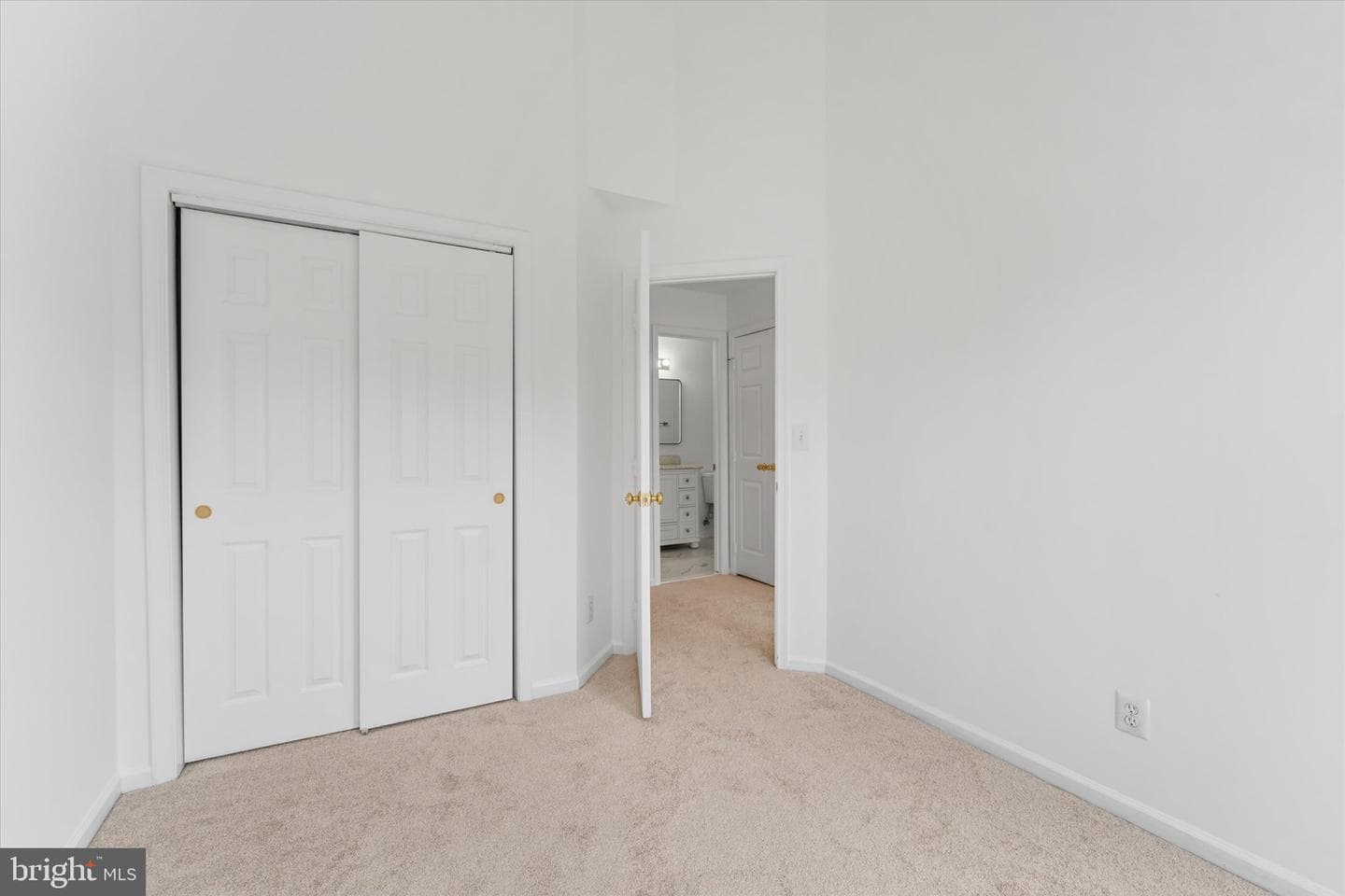 2550 James Monroe Circle photo 37