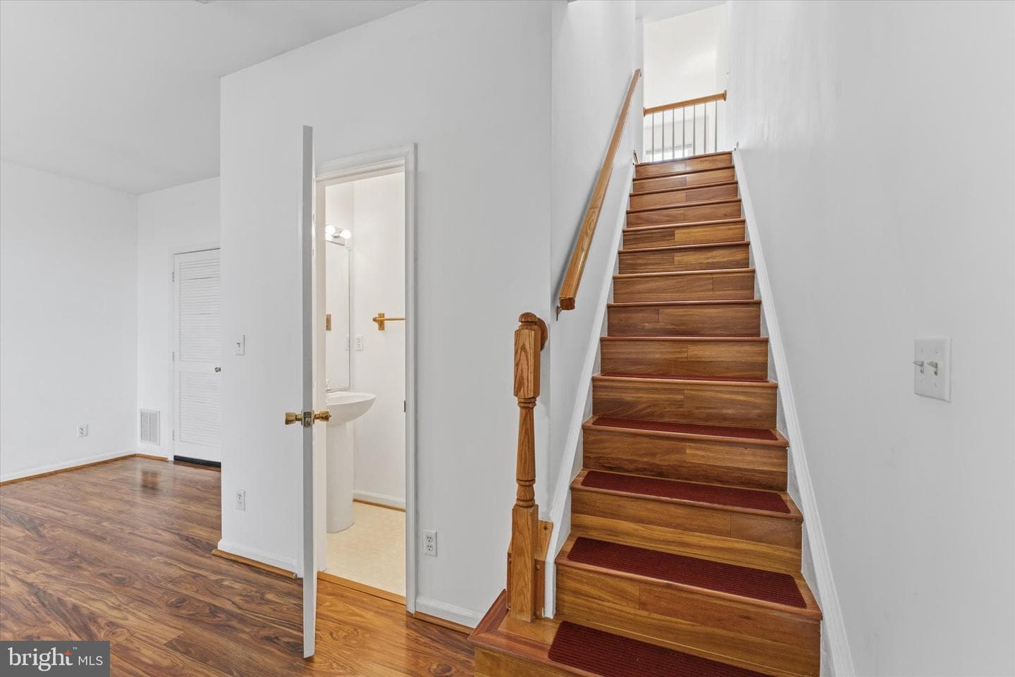 2550 James Monroe Circle photo 46