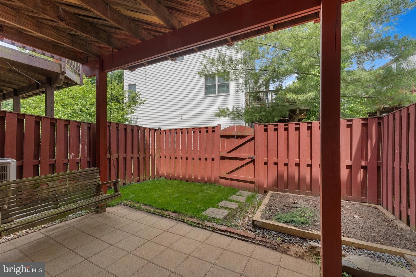 2550 James Monroe Circle photo 55