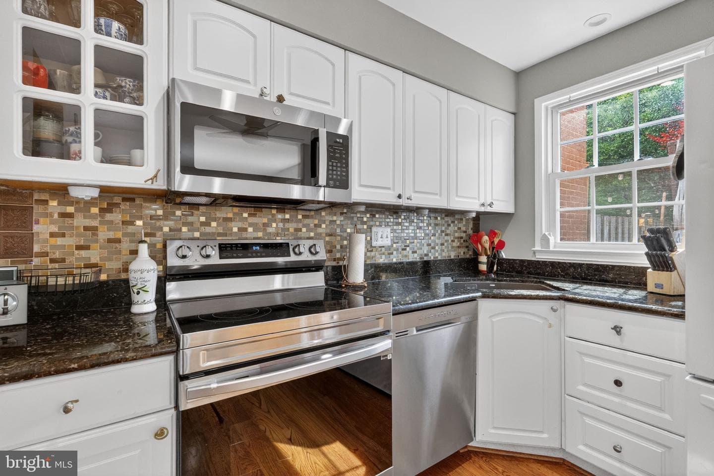 3316 Webley Court photo 10