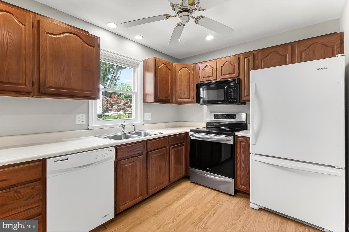 1210 Croton Drive photo 8