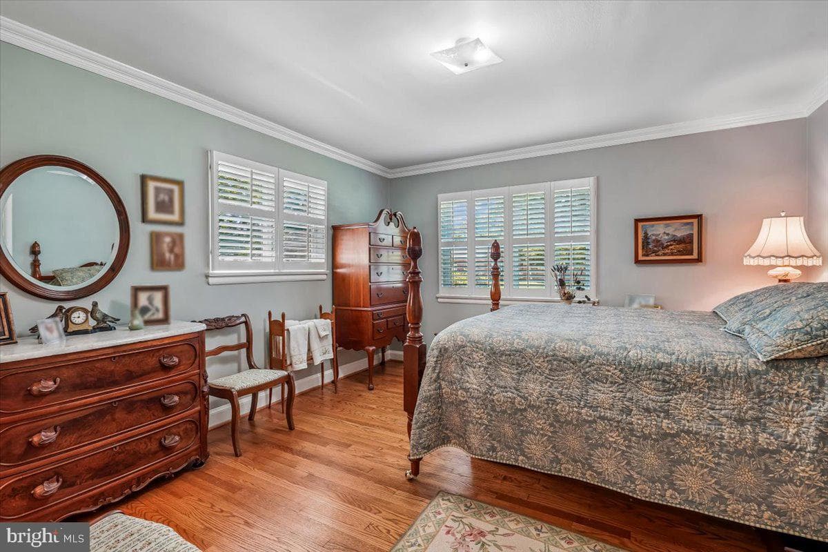 5515 Bradley Boulevard photo 25