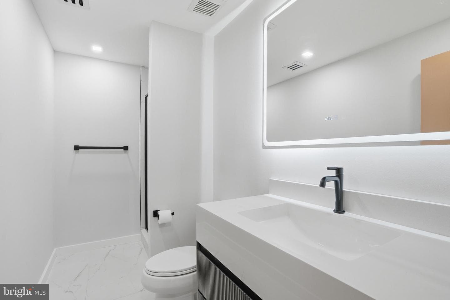 1124 Savile Lane photo 118