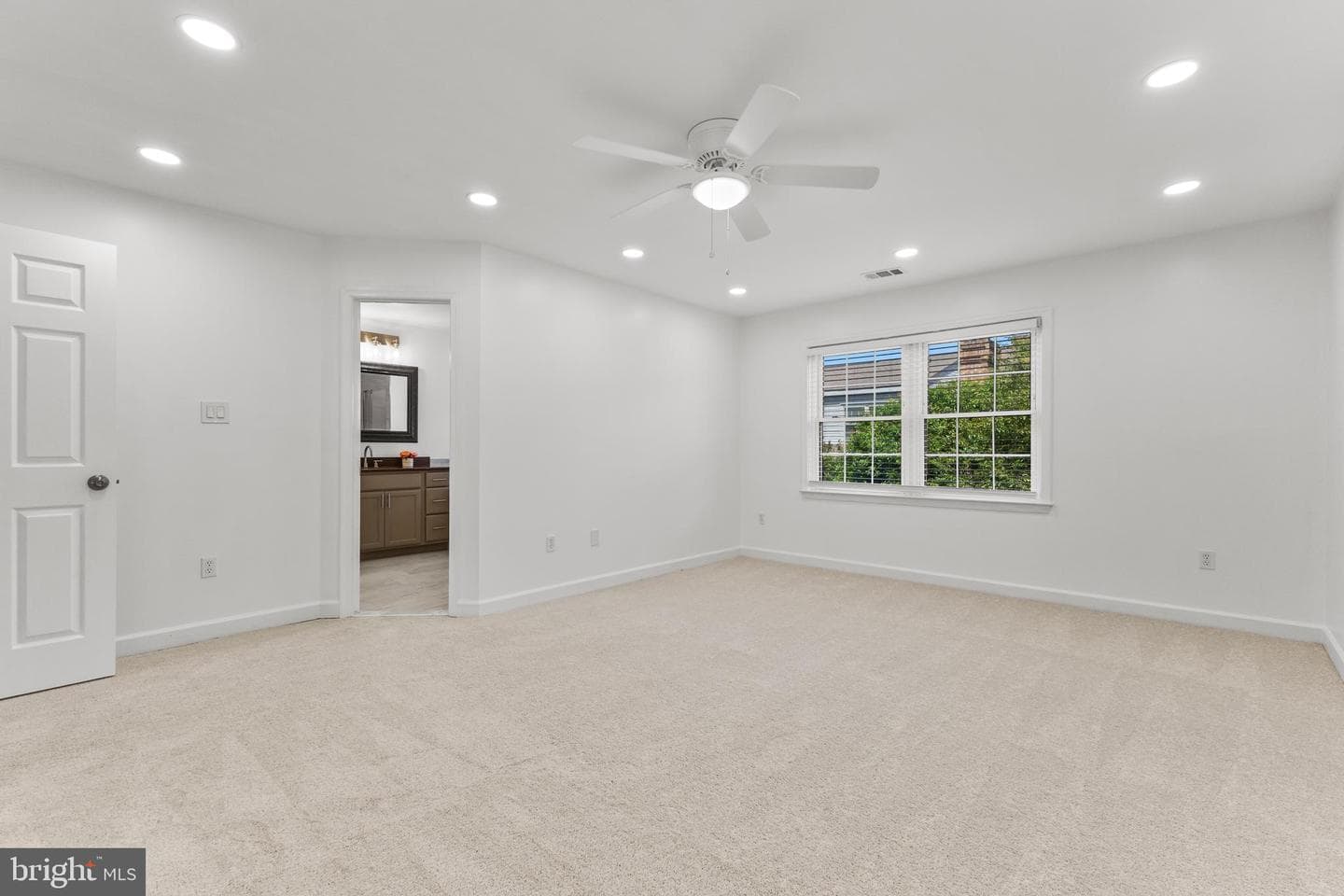 6308 Chaucer View Circle photo 19