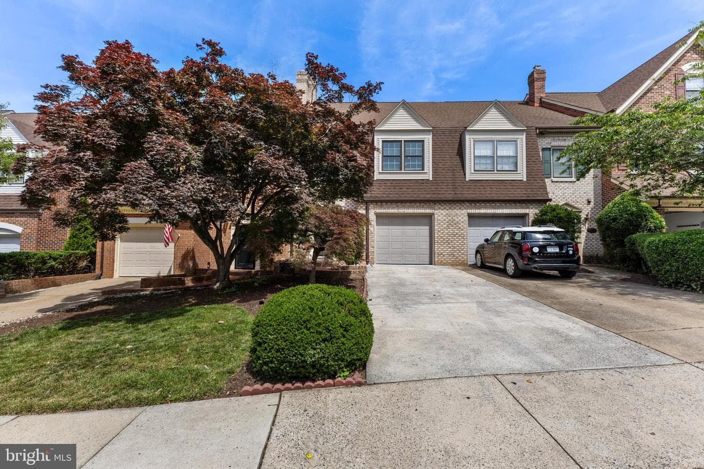 6308 Chaucer View Circle photo 2