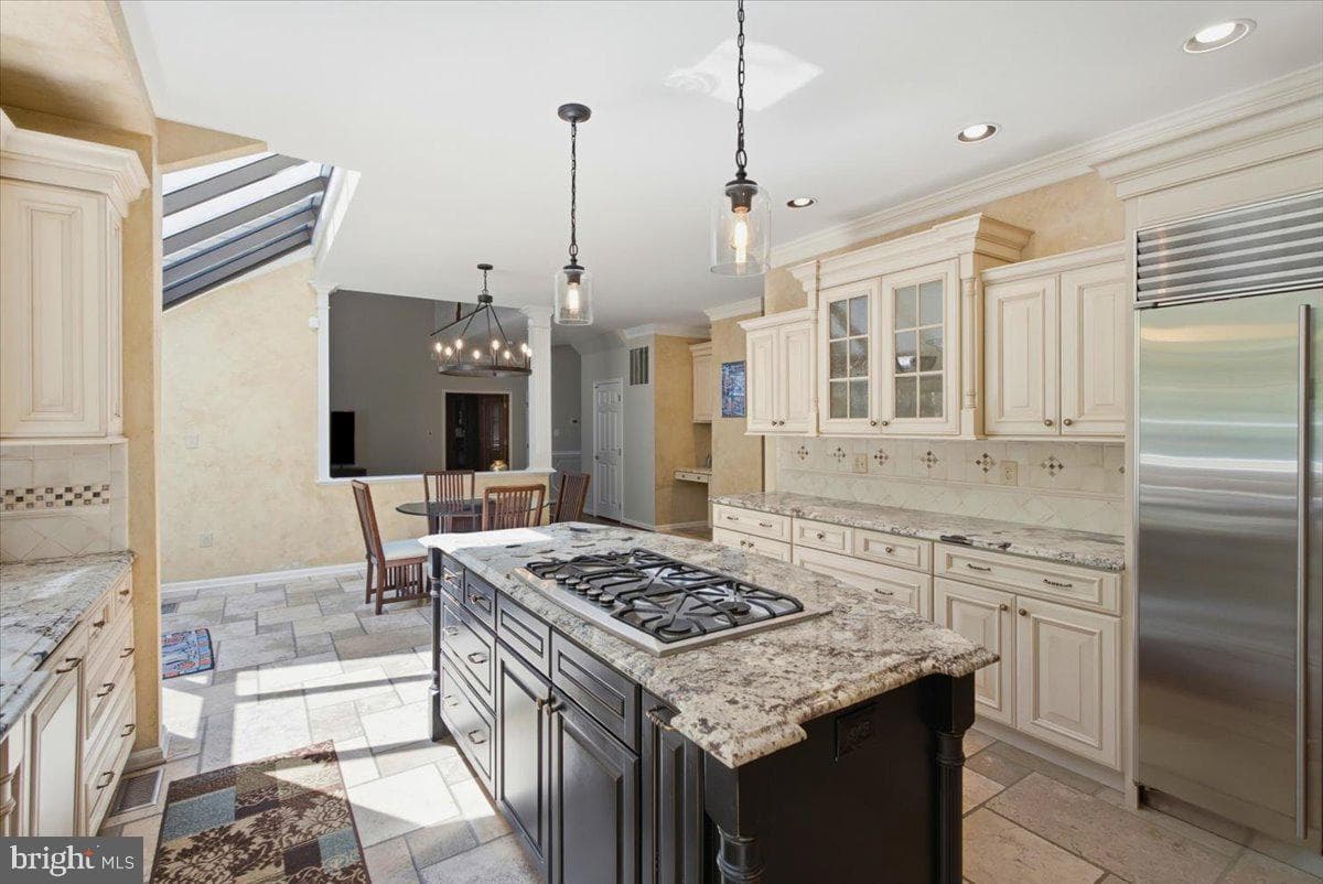 11224 Devereux Manor Lane photo 5