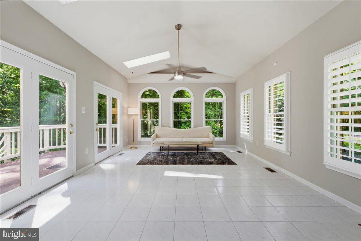 11224 Devereux Manor Lane photo 8