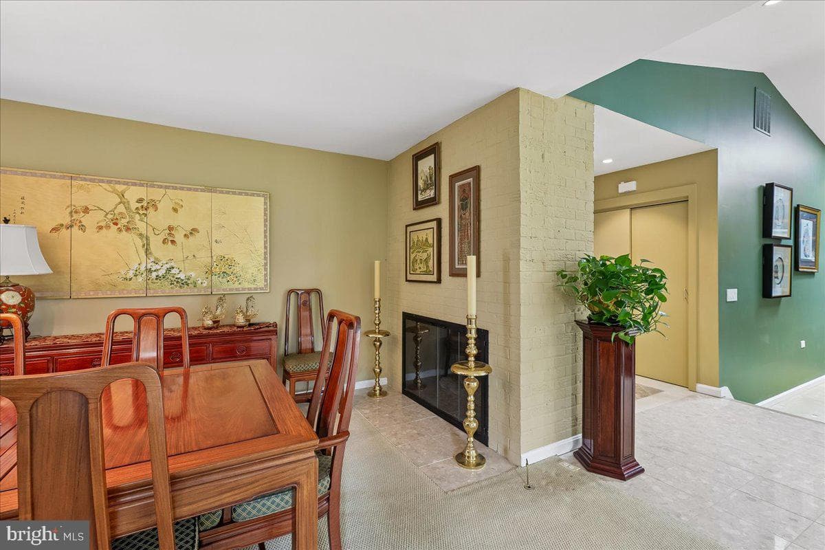 3609 Pinetree Terrace photo 15