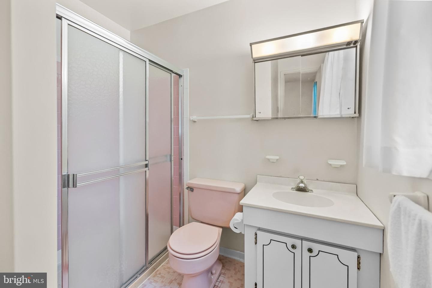 6914 Hadlow Drive photo 24