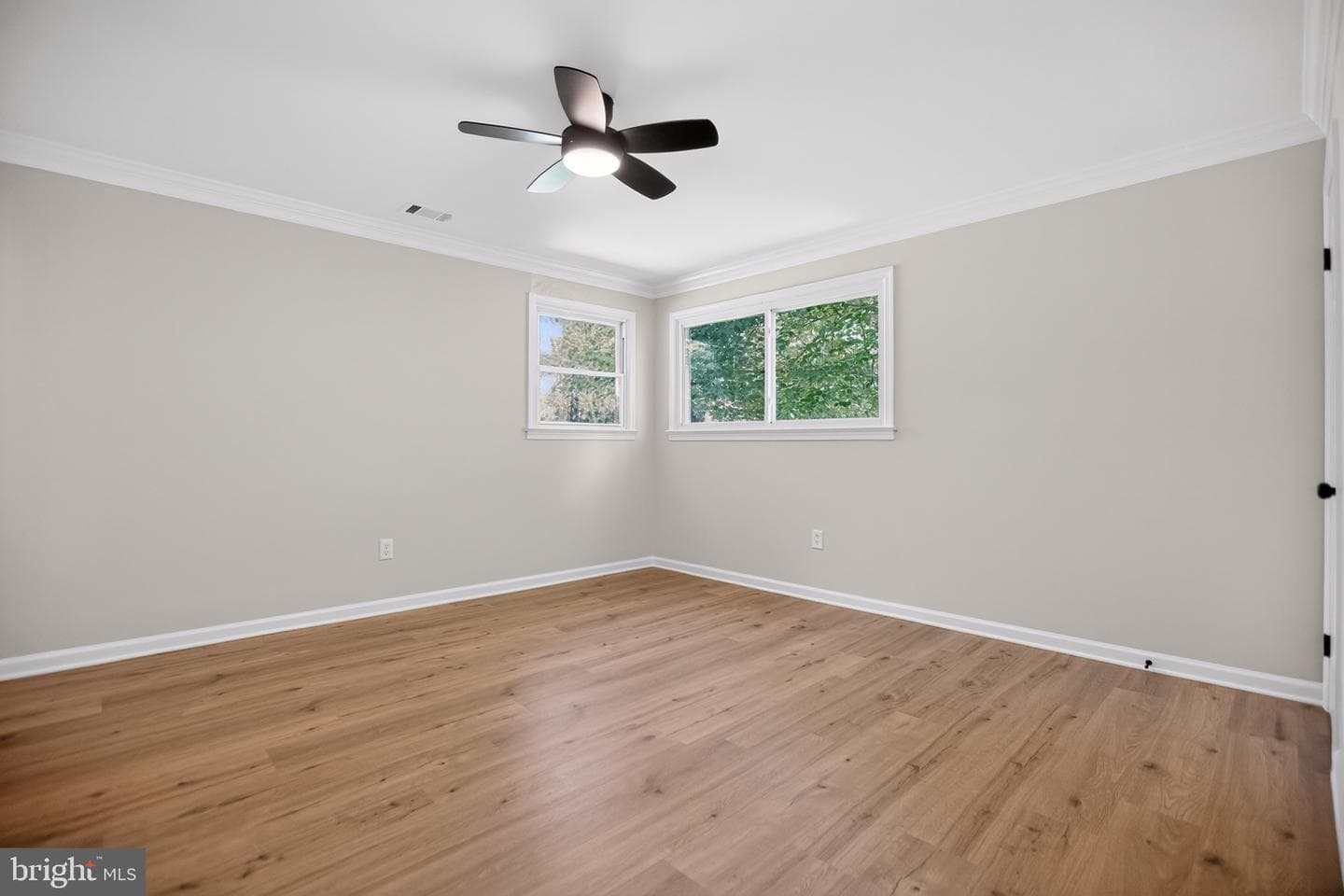 8600 Washington Avenue photo 11