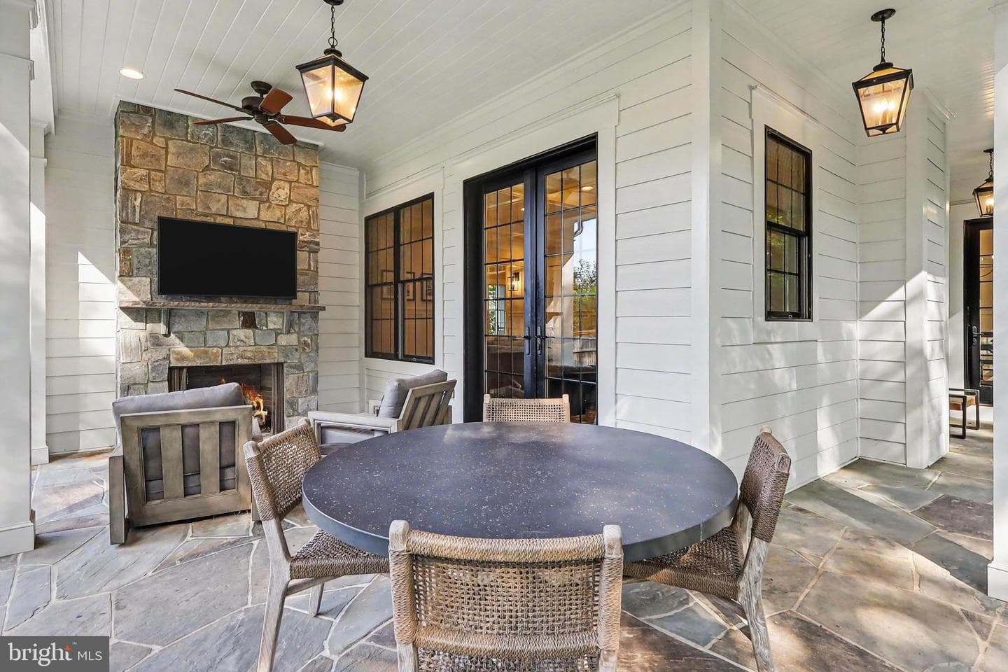 2516 Rambling Road photo 8