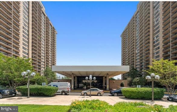3705 S George Mason Drive #710s photo 19