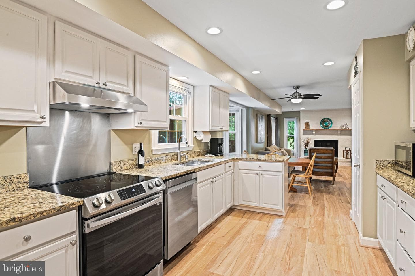 13300 Tuckaway Drive photo 12