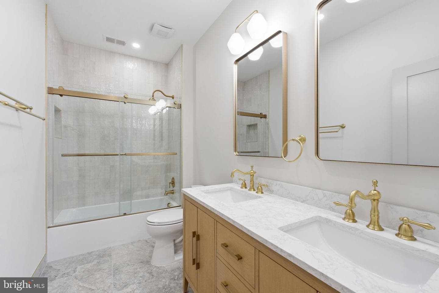3220 Clayborne Avenue photo 31