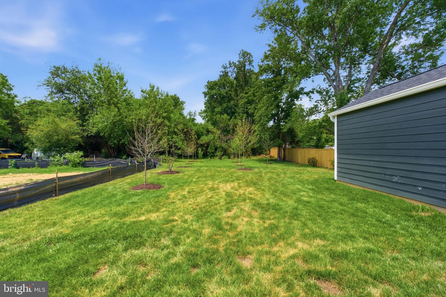 3220 Clayborne Avenue photo 44