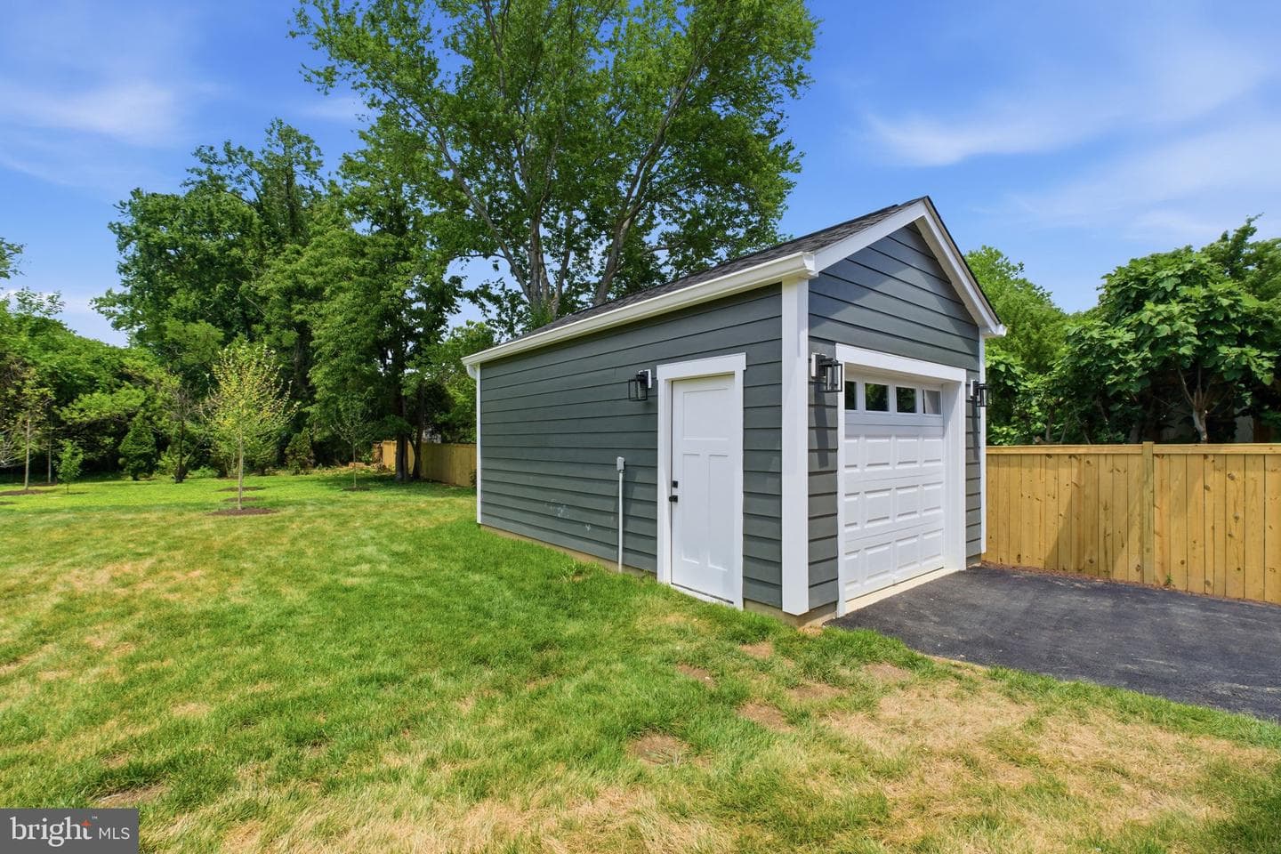 3220 Clayborne Avenue photo 45