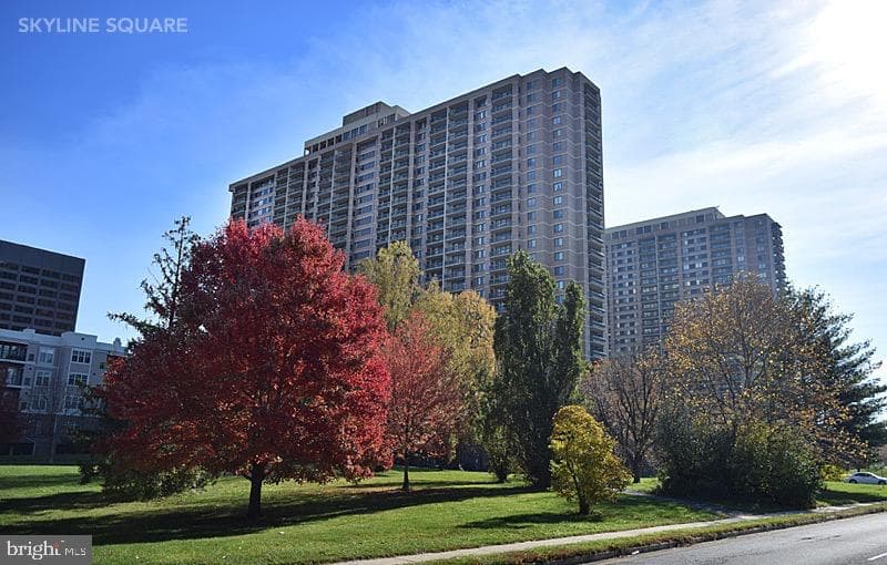 5505 Seminary Road #2215n, Falls Church