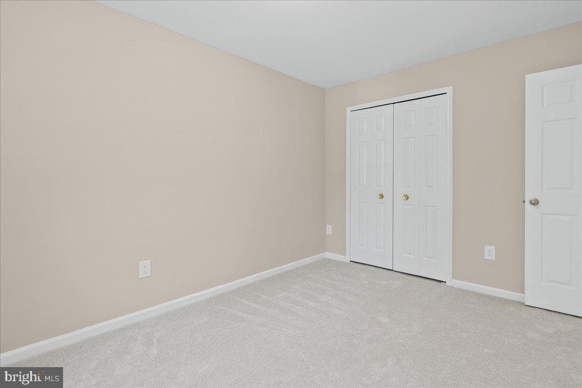 7588 Woodstown Drive photo 37
