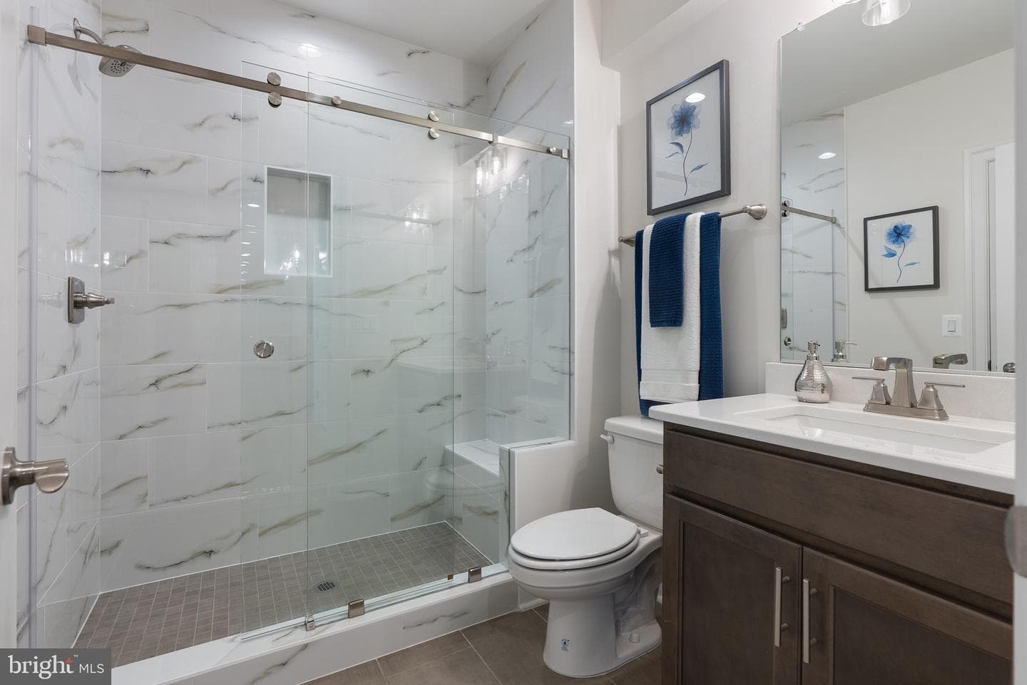 2305 Stryker Avenue photo 92