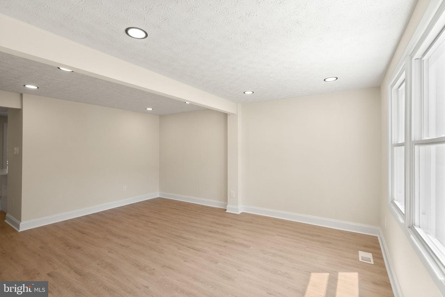 8085 Steeple Chase Court photo 2