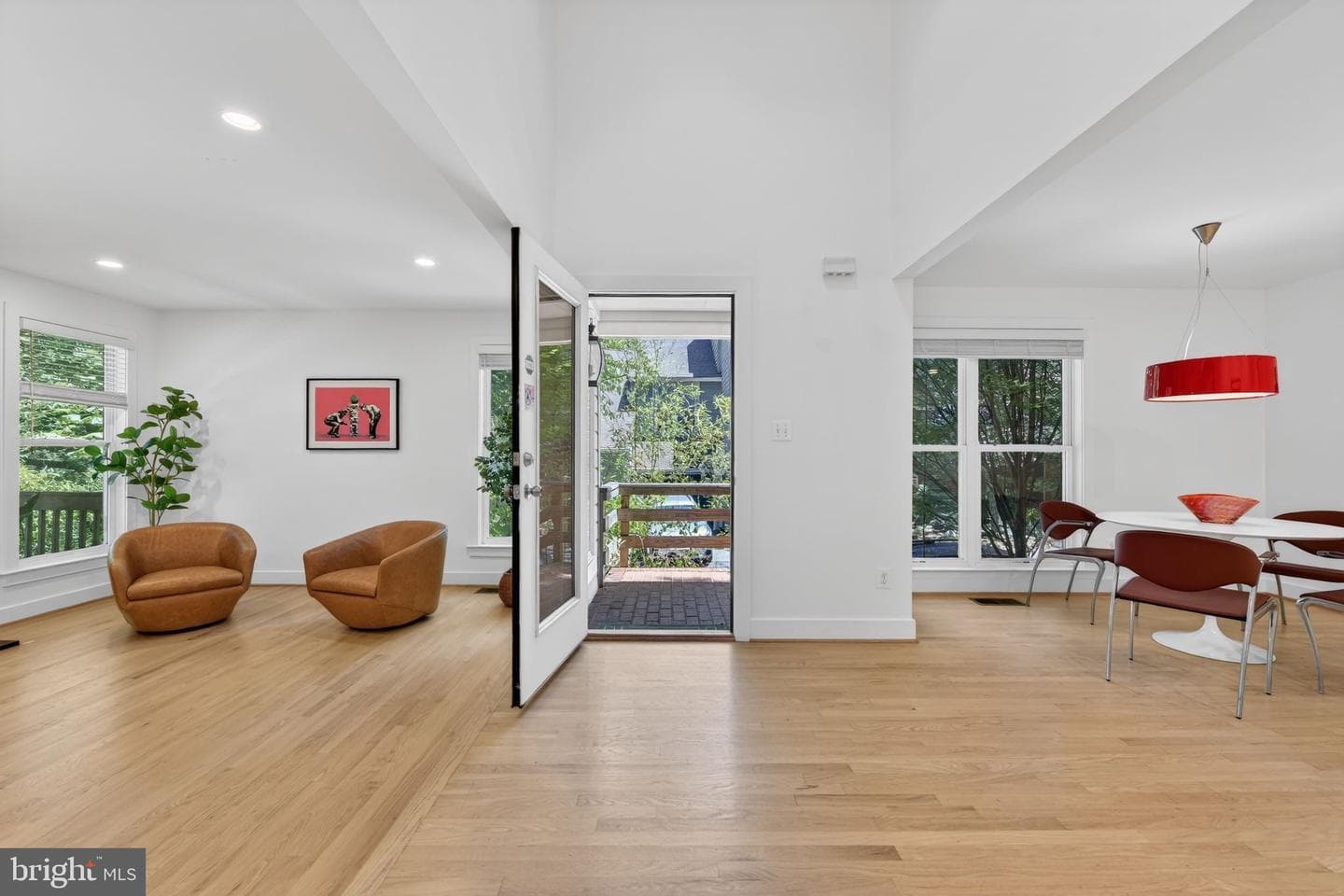 1605 Apricot Court photo 2