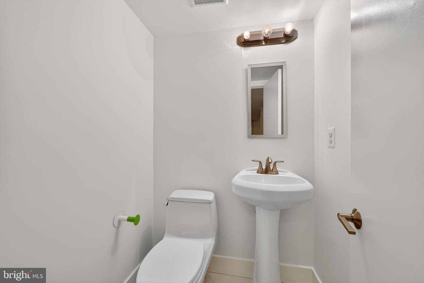 1605 Apricot Court photo 25