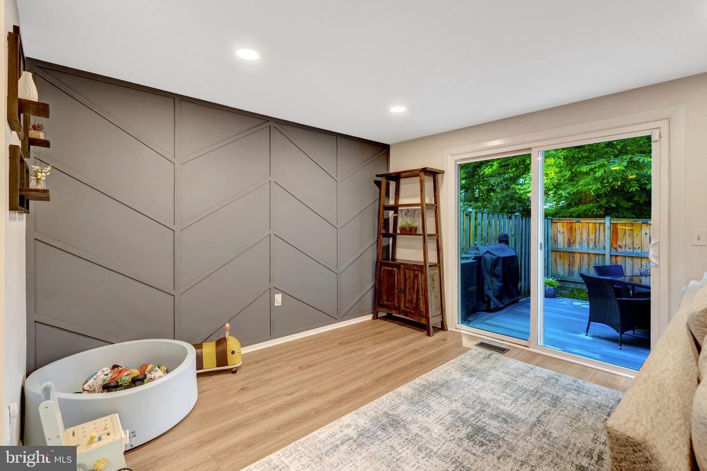 5968 Clerkenwell Court photo 24