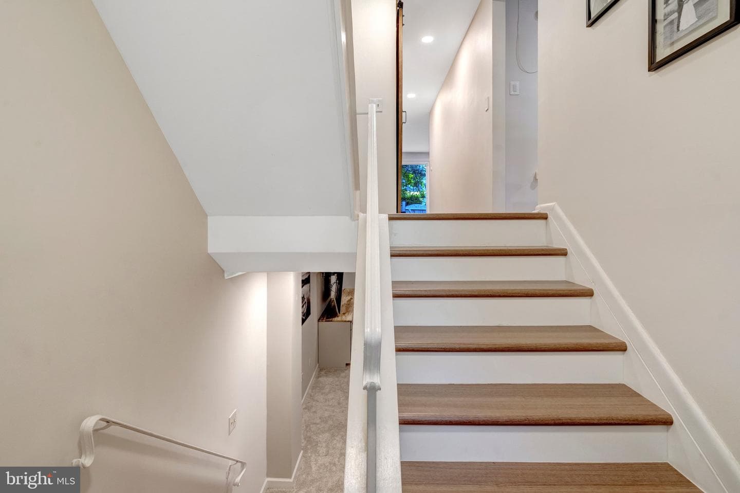 5968 Clerkenwell Court photo 57