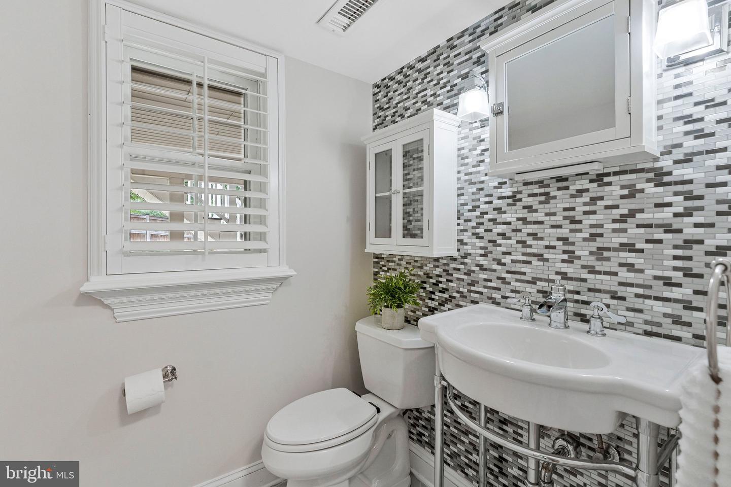 8322 Briar Creek Drive photo 49