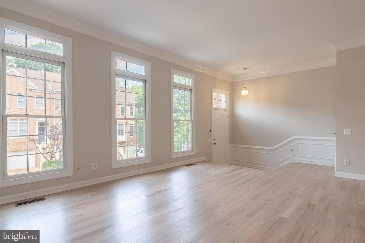 9551 Lagersfield Circle photo 4