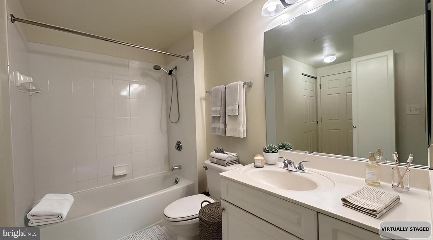 2726 Gallows Road #1405 photo 17