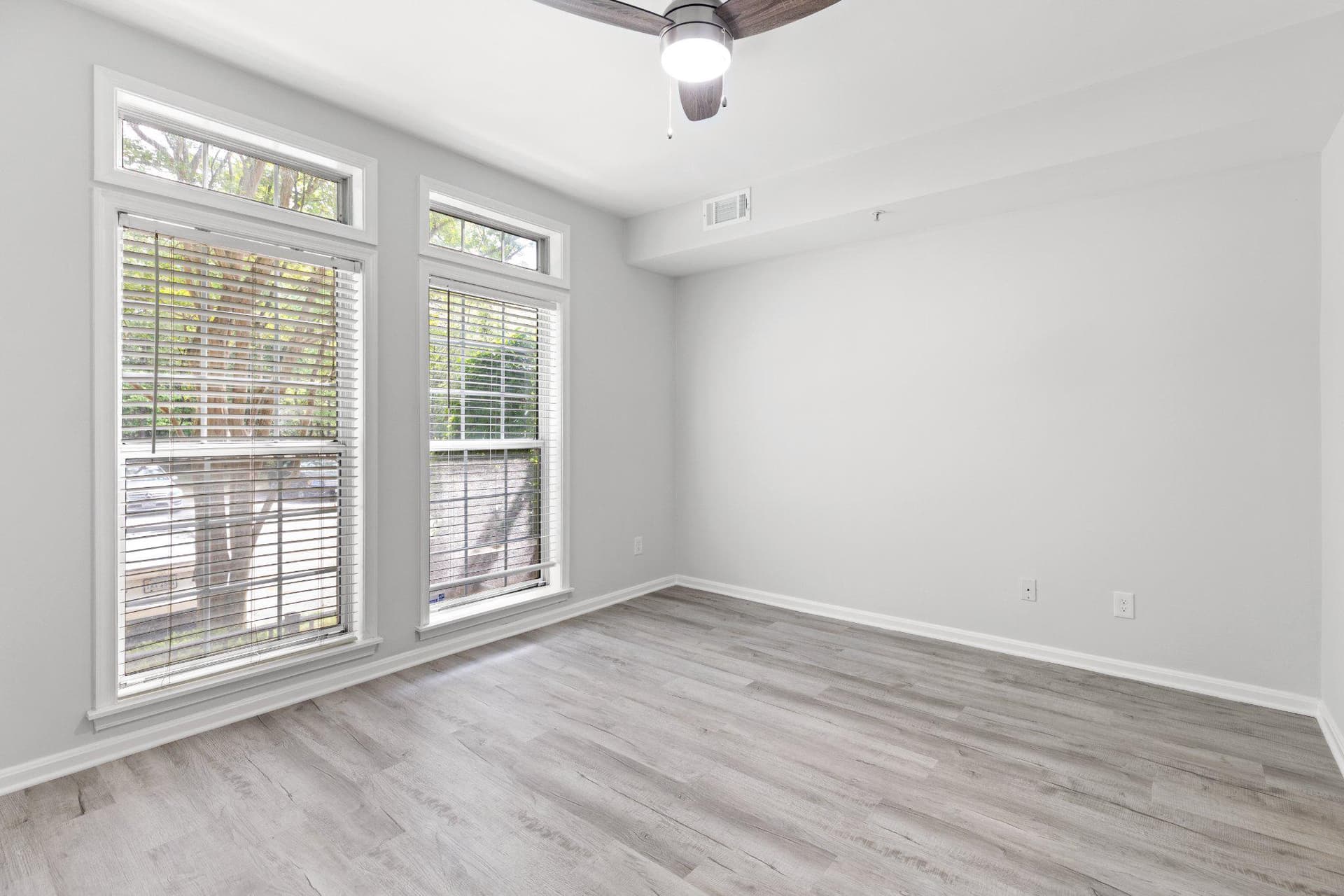 1318 Garden Wall Circle #213 photo 14