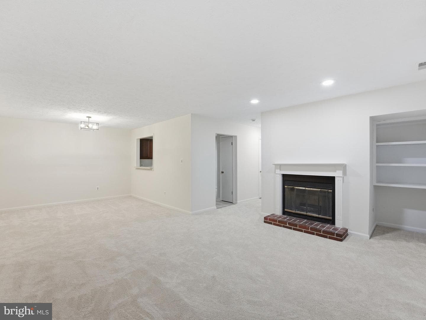 10120 Oakton Terrace Road photo 18