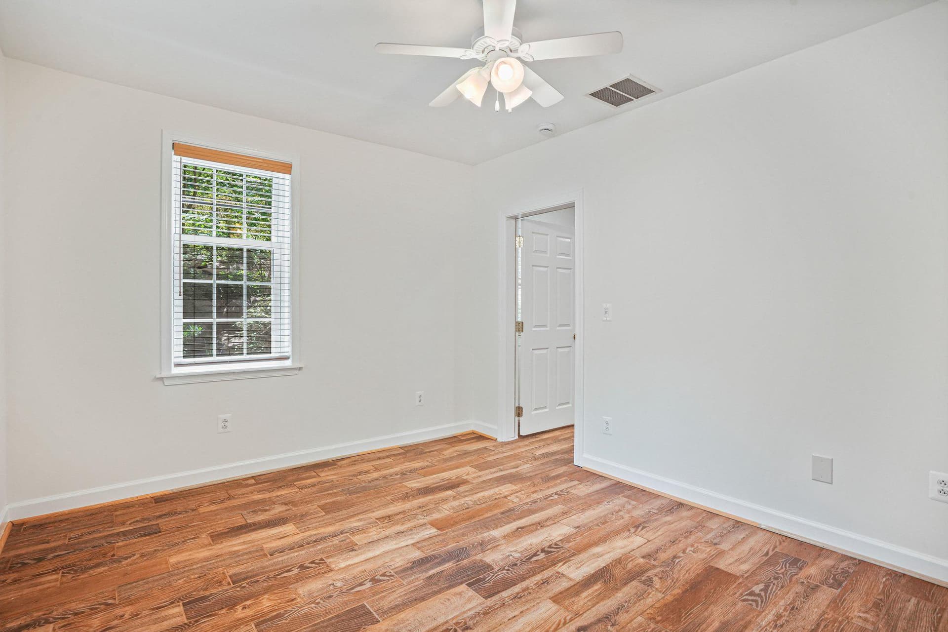 7712 Dolly Drive photo 26