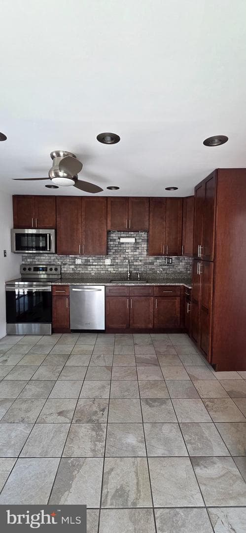 6022 Forrest Hollow Ln photo 13