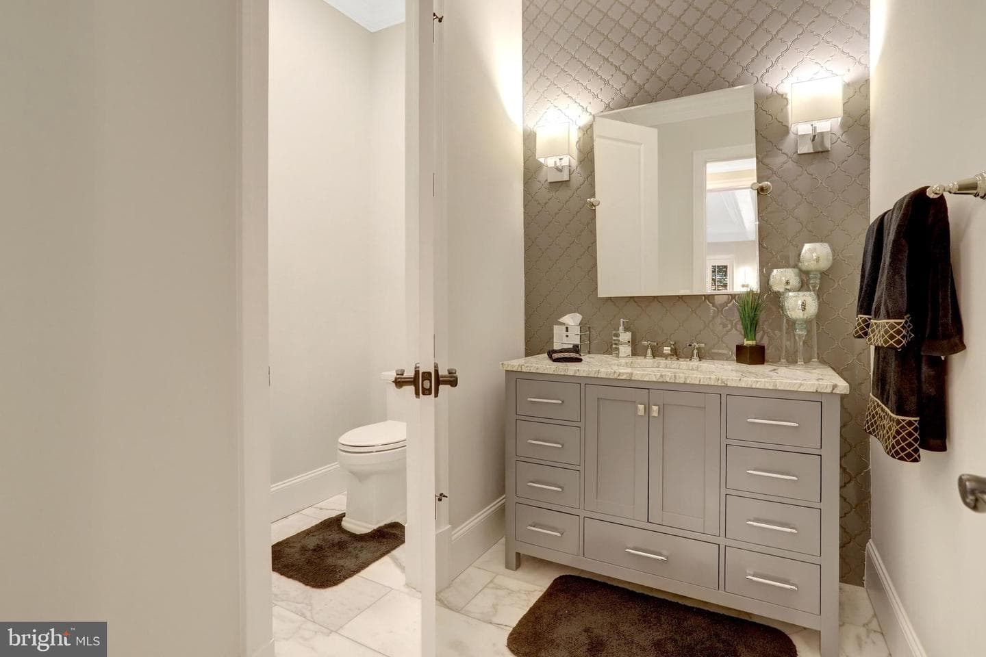 7108 Penguin Place photo 36