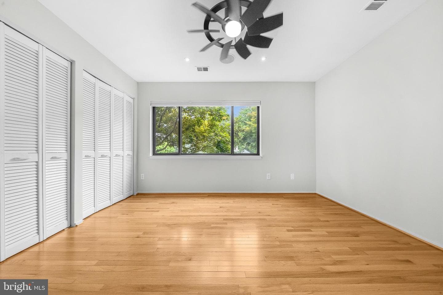2105 South Bay Lane photo 20