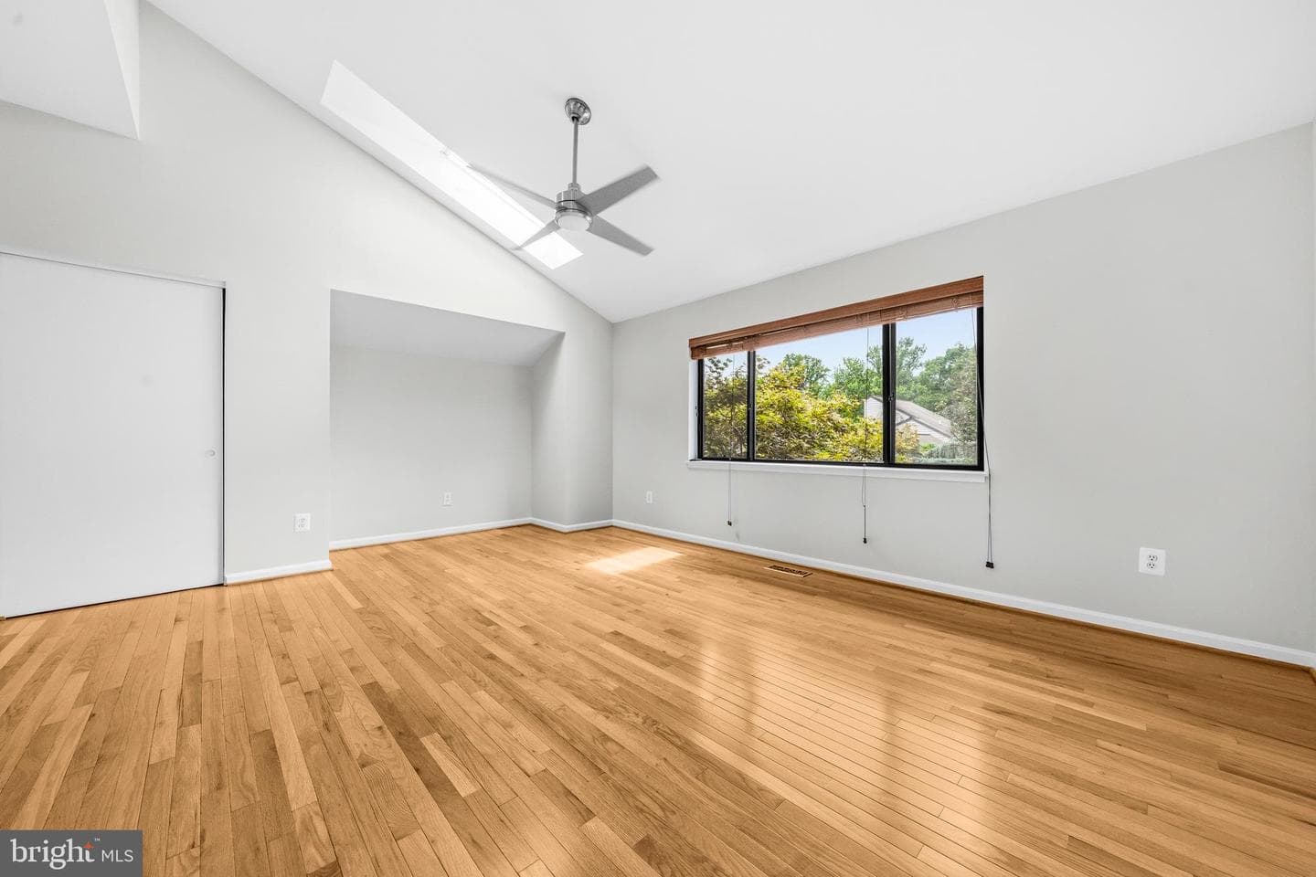 2105 South Bay Lane photo 32