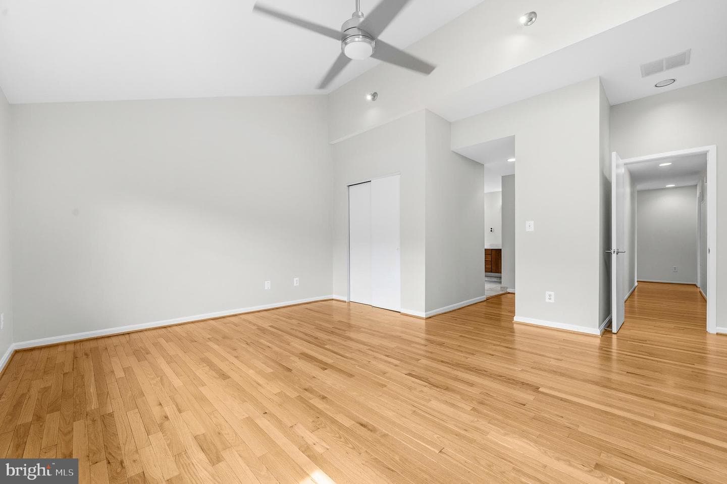 2105 South Bay Lane photo 34