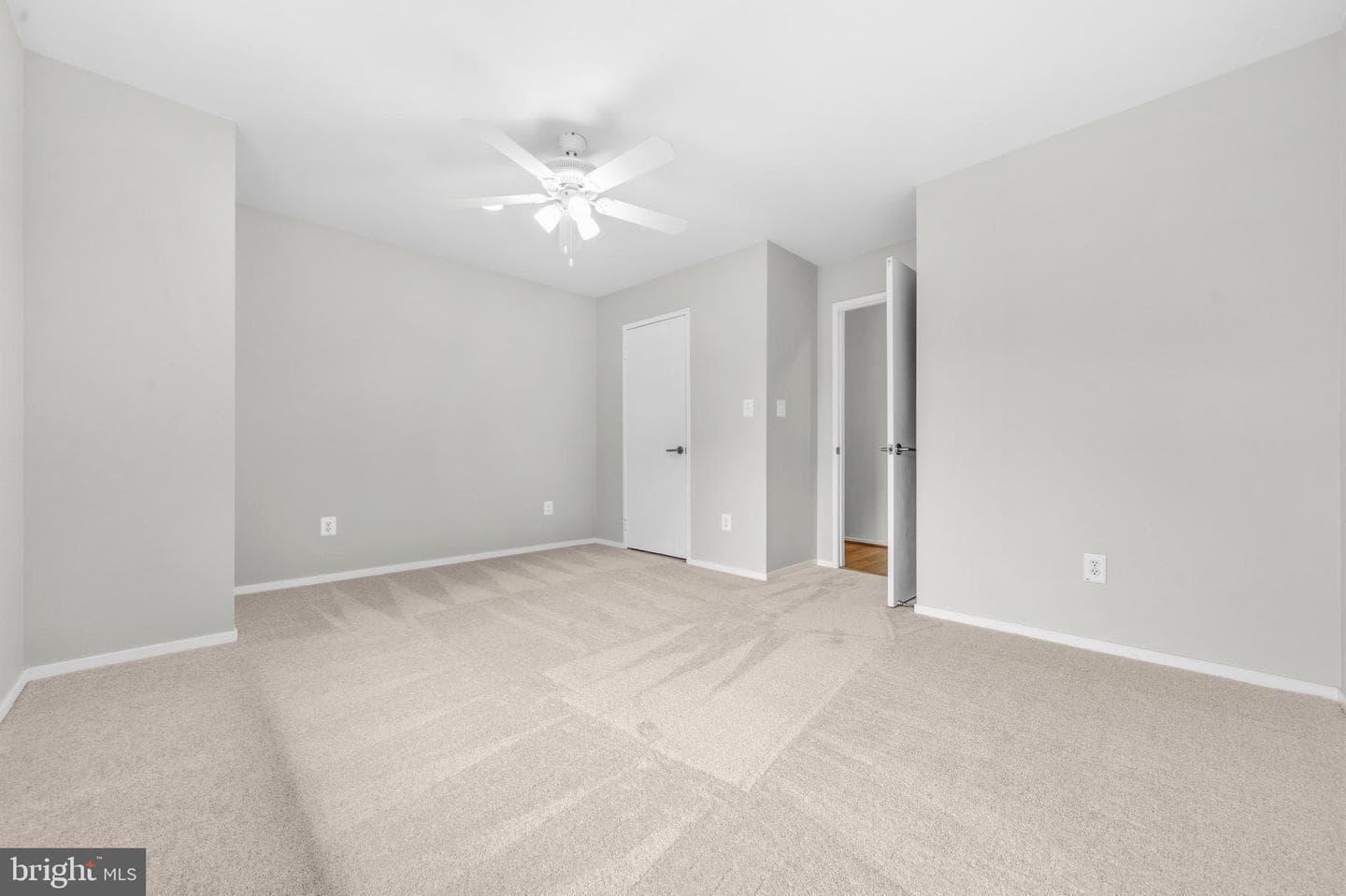 2105 South Bay Lane photo 39