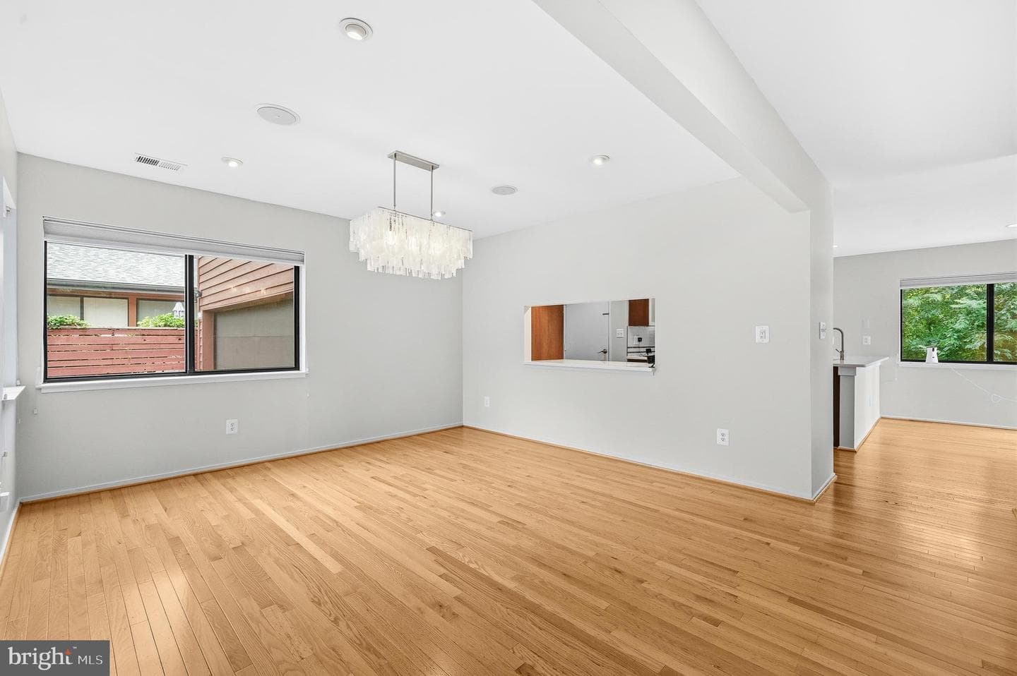 2105 South Bay Lane photo 4